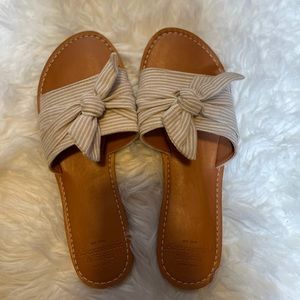 abercrombie and fitch striped Sandals